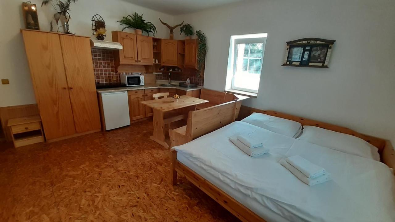 Resort Chribska Apartmany Adri Exteriör bild