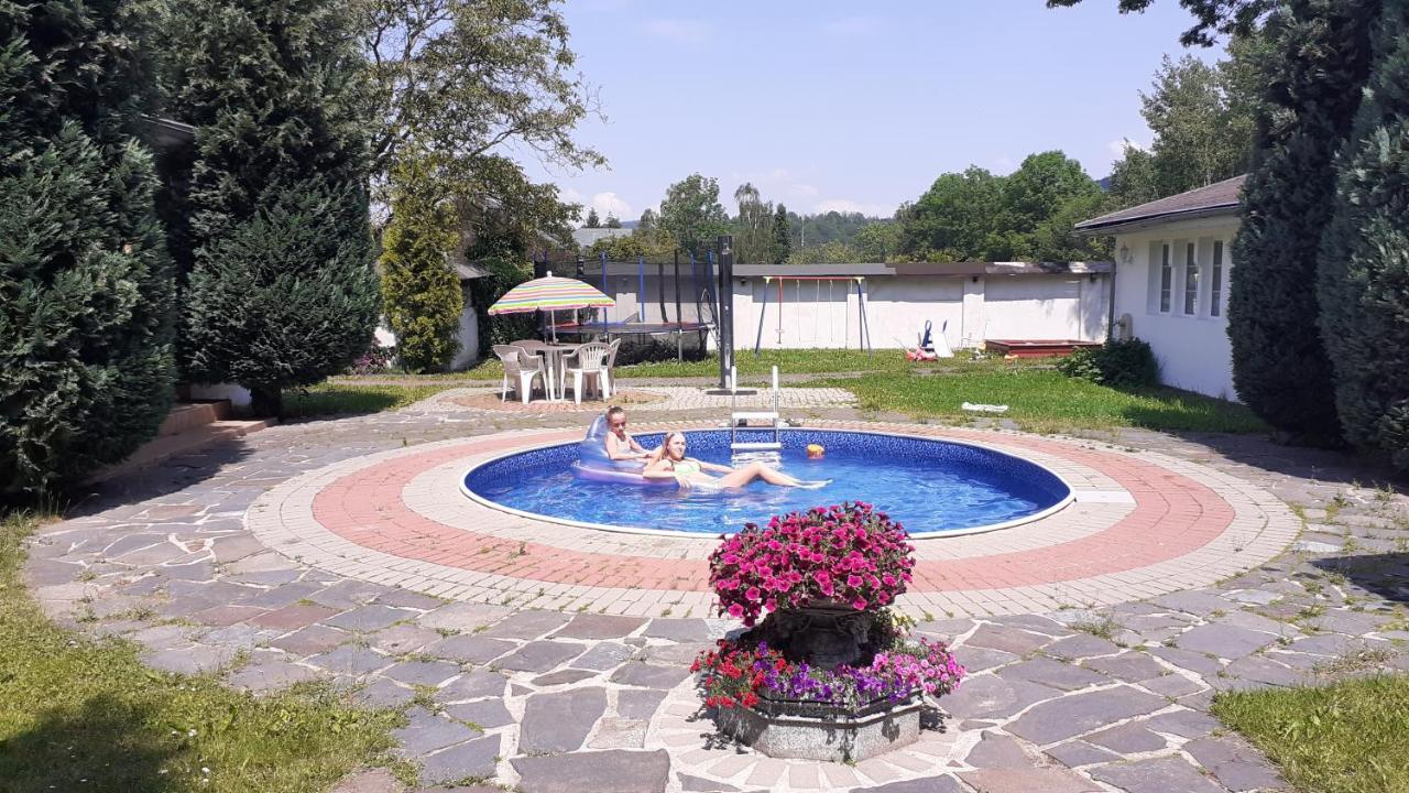 Resort Chribska Apartmany Adri Exteriör bild