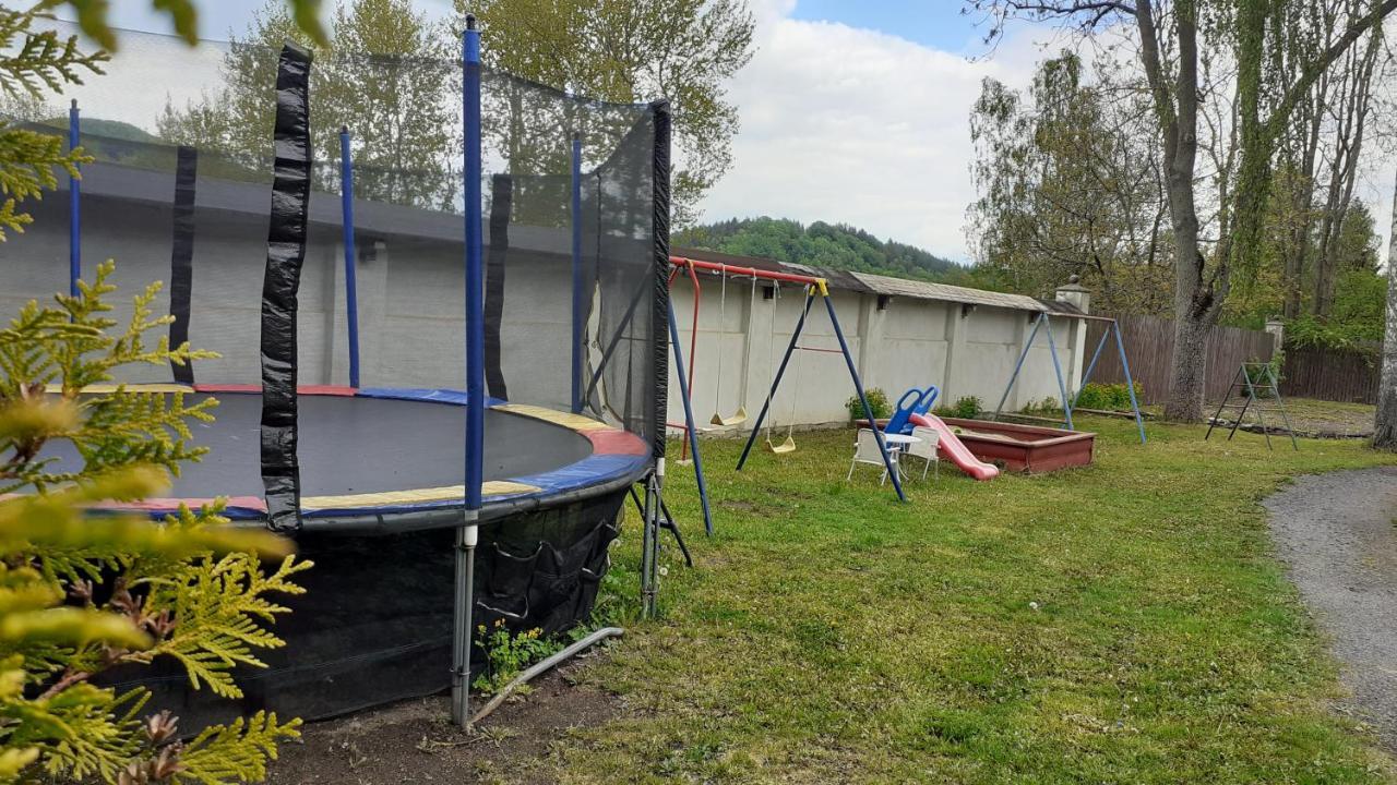 Resort Chribska Apartmany Adri Exteriör bild