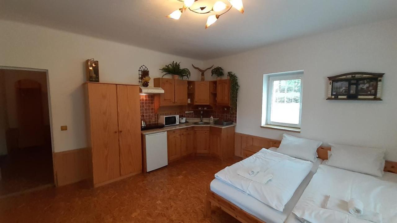 Resort Chribska Apartmany Adri Exteriör bild